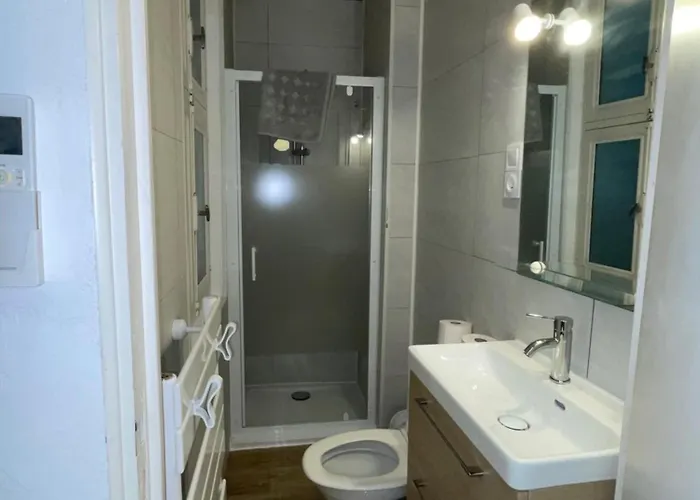 N•2 Avec Patio En Plein Cœur De La *