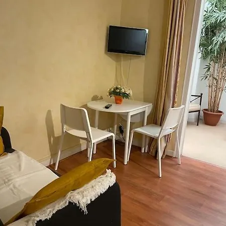 N•2 Avec Patio En Plein Coeur De La Апартаменты *