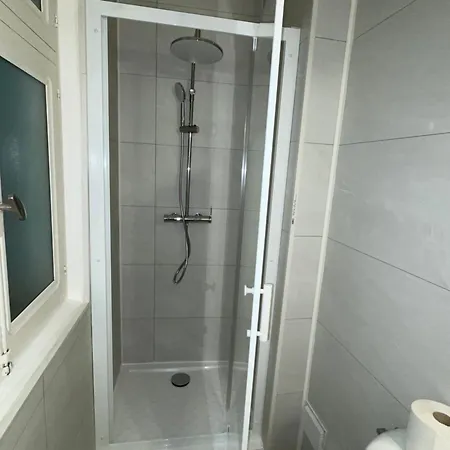 N•2 Avec Patio En Plein Coeur De La בנרס-דה-ביגור