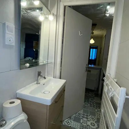 N•2 Avec Patio En Plein Coeur De La * Баньер-де-Бигор